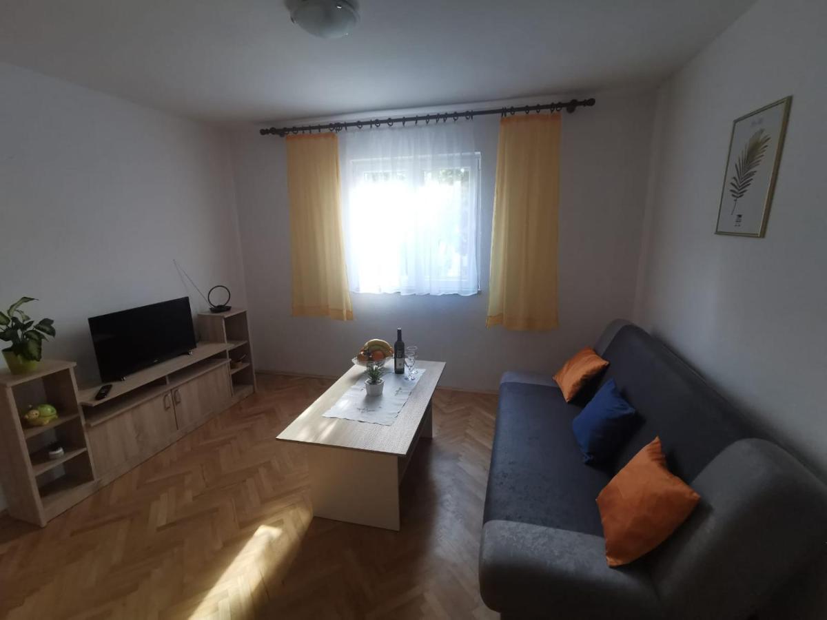 Apartment Ana Kaštel Sućurac Exterior foto