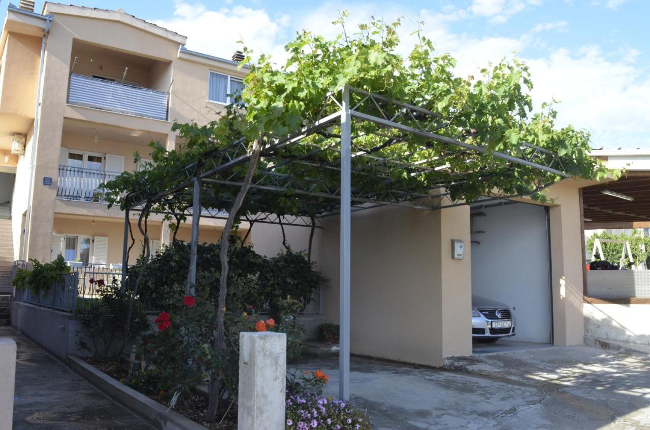 Apartment Ana Kaštel Sućurac Exterior foto
